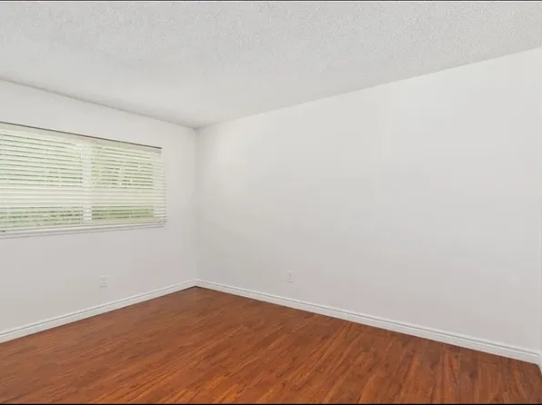 735 Glenhill Dr, Riverside, CA 92507