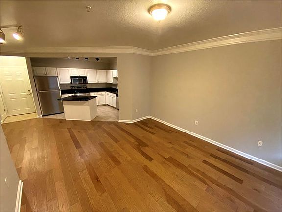 5th image of 1850 Cotillion Dr Unit 1111