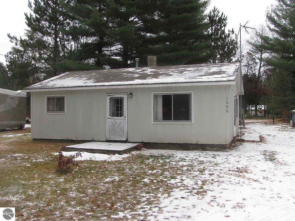 1st image of 1696 Menona Ln