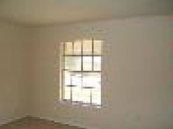 3rd image of 911 Bellows Ave