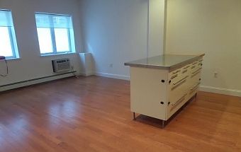1st image of 525 Vanderbilt Ave
