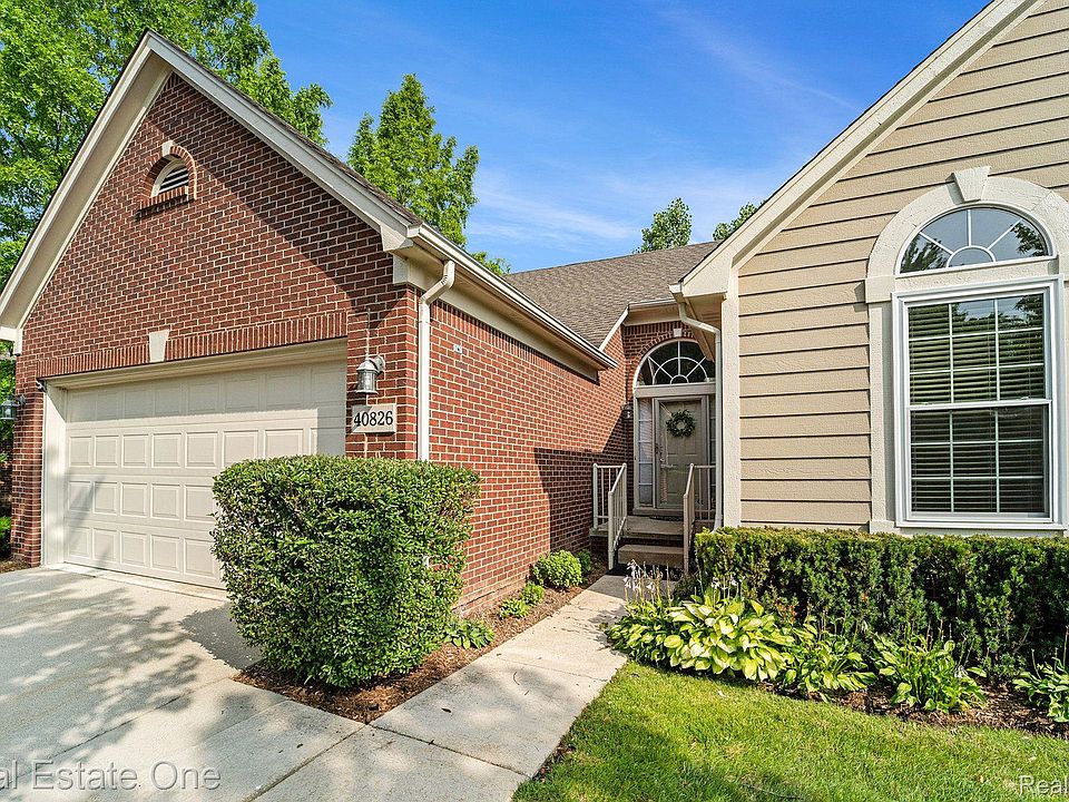 1st image of 40826 Lenox Park Dr
