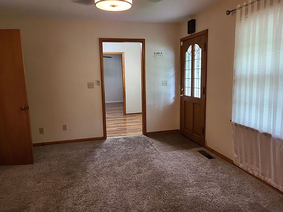3rd image of 307 Virginia Ave