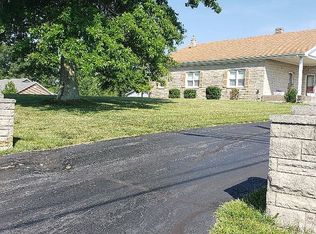 1290 Fox Creek Rd, Lawrenceburg, KY 40342