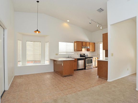 4th image of 2631 W Camino De La Joya