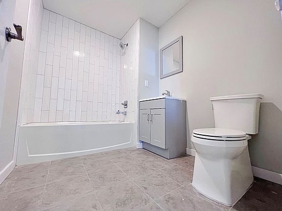 5th image of 51 Carroll St #2