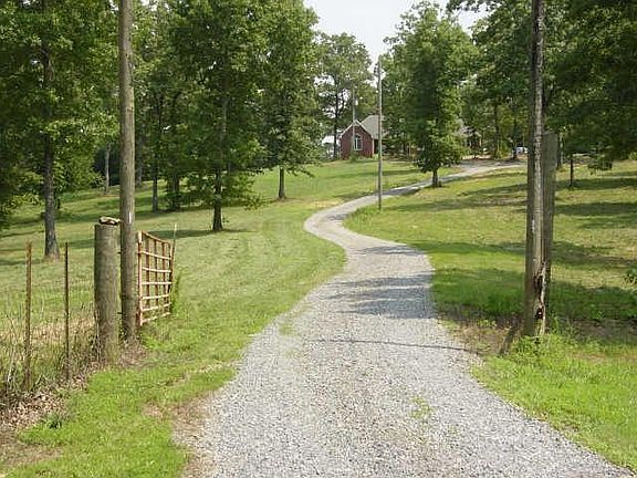 Long Driveway to Peaceful Retreat