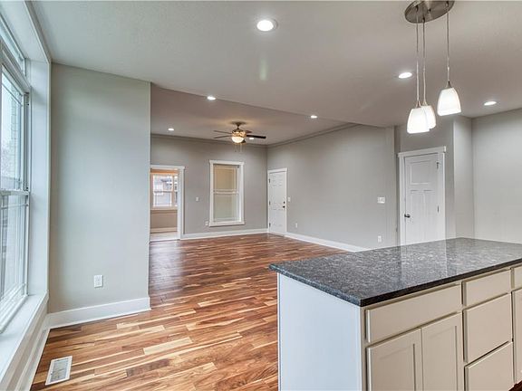 5th image of 1701 N College Ave APT 3