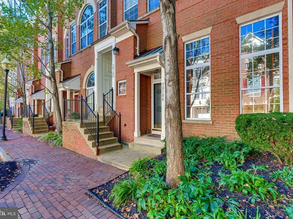 5010 Barbour Dr #A, Alexandria, VA 22304
