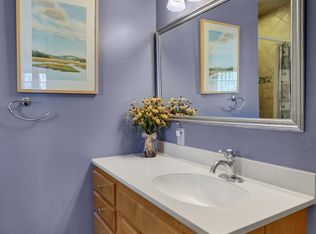 671 Spring Ln, Boiling Springs, PA 17007