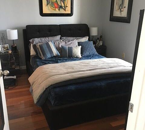 2nd image of 3020 NE 32nd Ave APT 917