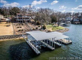 294 Oak Ridge Dr, Lake Ozark, MO 65049