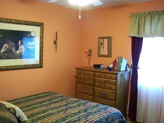 5th image of 4826 Elm Dr N Unit 2