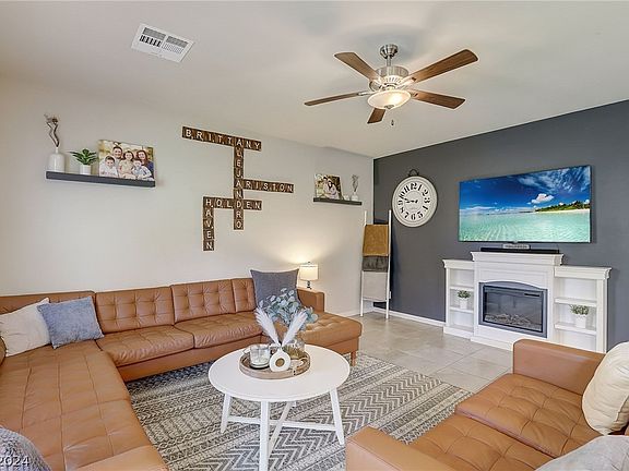 2nd image of 4043 Beech Fern Ave