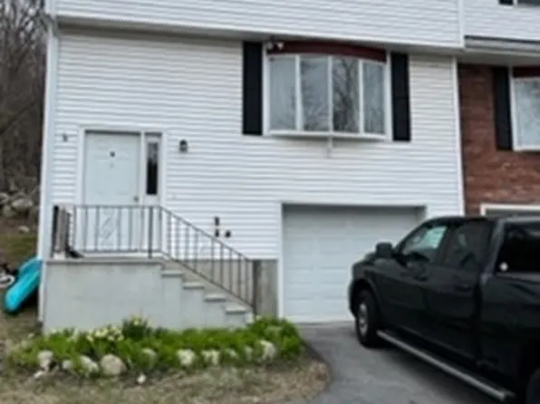 624 Main St #A, Oxford, MA 01540