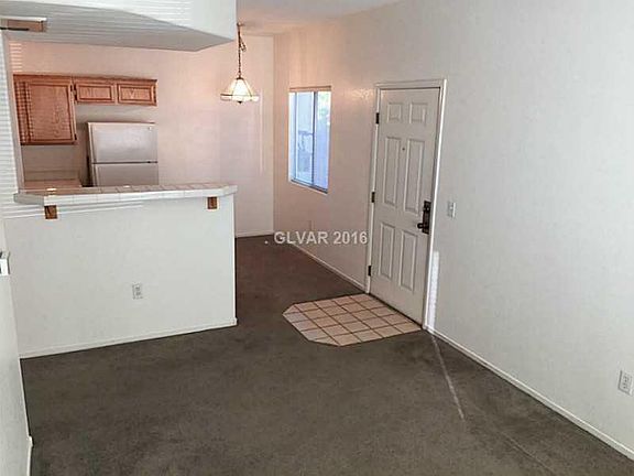 4th image of 2110 N Los Feliz St #1087