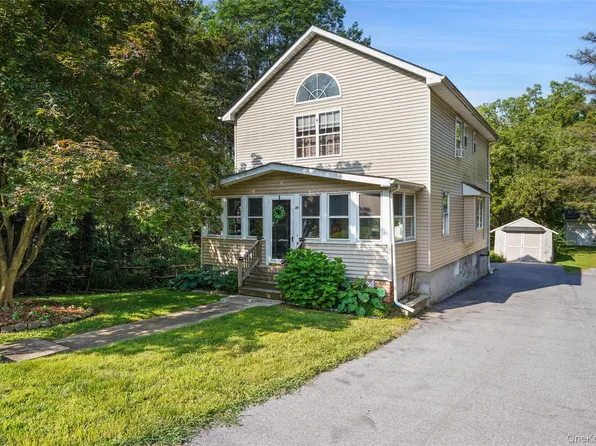 29 Peckham Road, Poughkeepsie, NY 12603