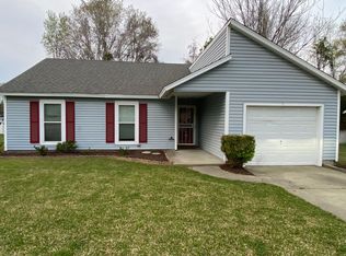 905 Springdale Dr, Jacksonville, NC 28540