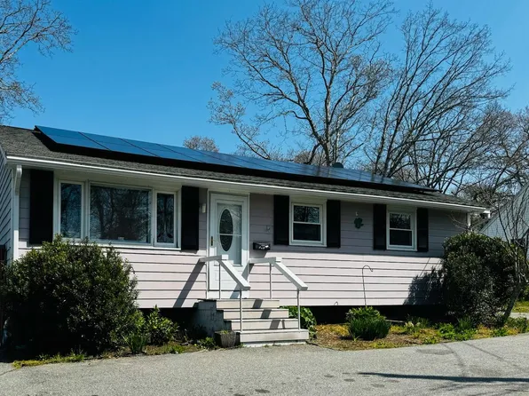 20 Oak Street, East Falmouth, MA 02536