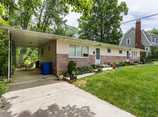 27 Elmwood Dr, Delaware, OH