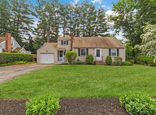 34 Londonderry Rd, Framingham, MA 01701