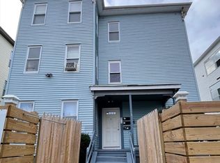 5 Freeland Ter, Worcester, MA 01603