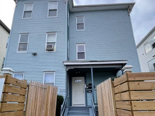 5 Freeland Ter, Worcester, MA 01603