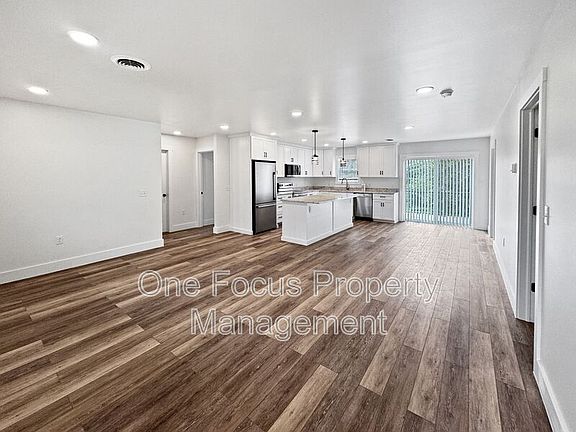 3rd image of 164 Bald Eagle St