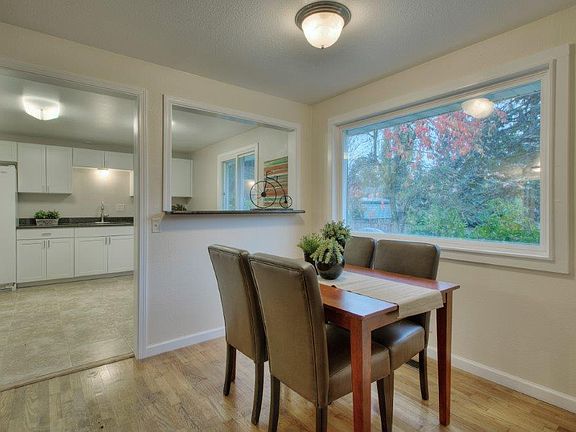 3rd image of 3104 S 168th Pl