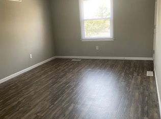 300 Arlington Way APT C-104, Warrenton, MO 63383