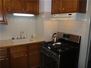 3rd image of 71 Garland Ave