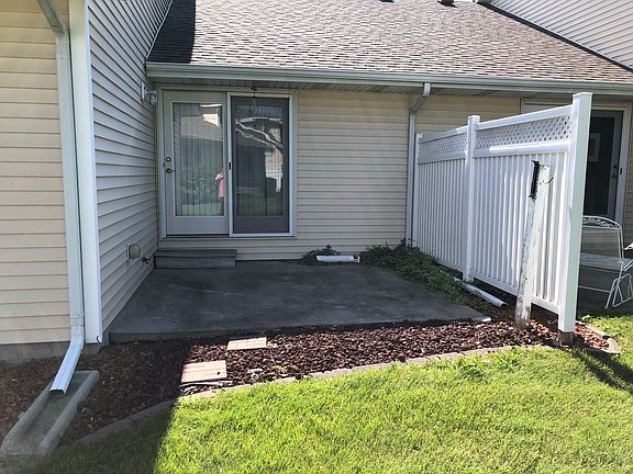 2nd image of 819 Wren Dr