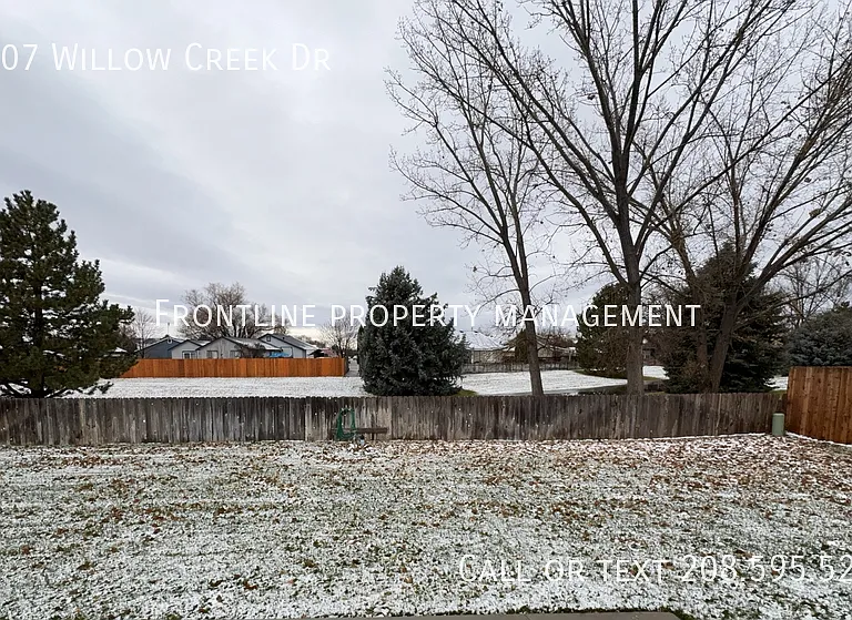 1307 Willow Creek Dr — Photo 16