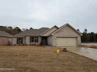 213 Anderson Oaks Dr, Pearl, MS 39208