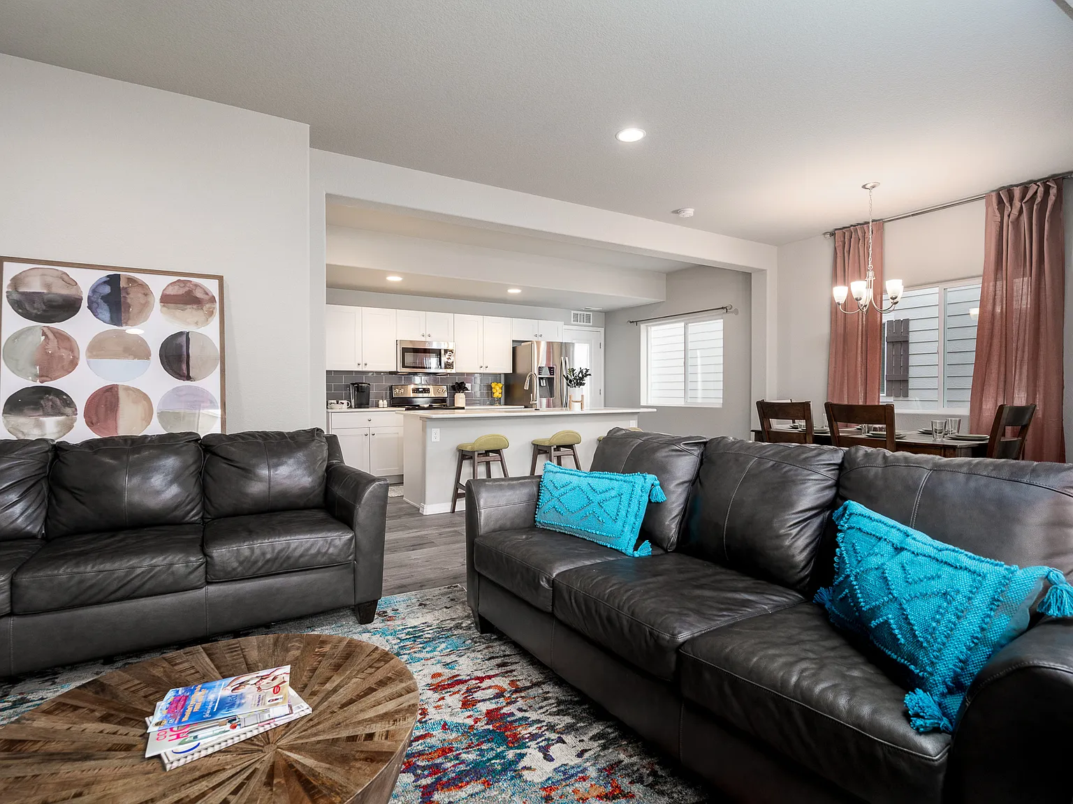 3 bed, 2.5 bath, 1762 sqft, $3,100 — Photo 4
