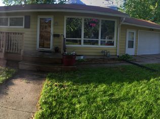 301 E Jefferson St, New London, IA 52645
