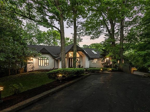 2nd image of 5125 Green Braes East Dr