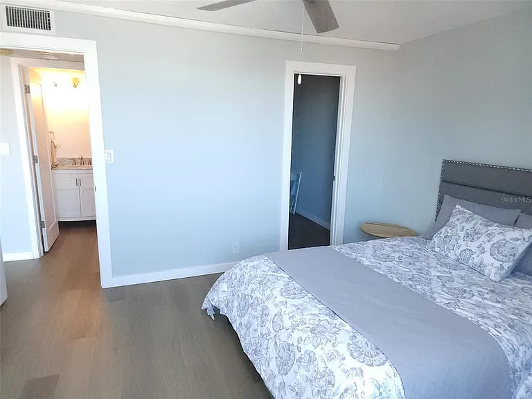 255 Dolphin Point #809 — Photo 13