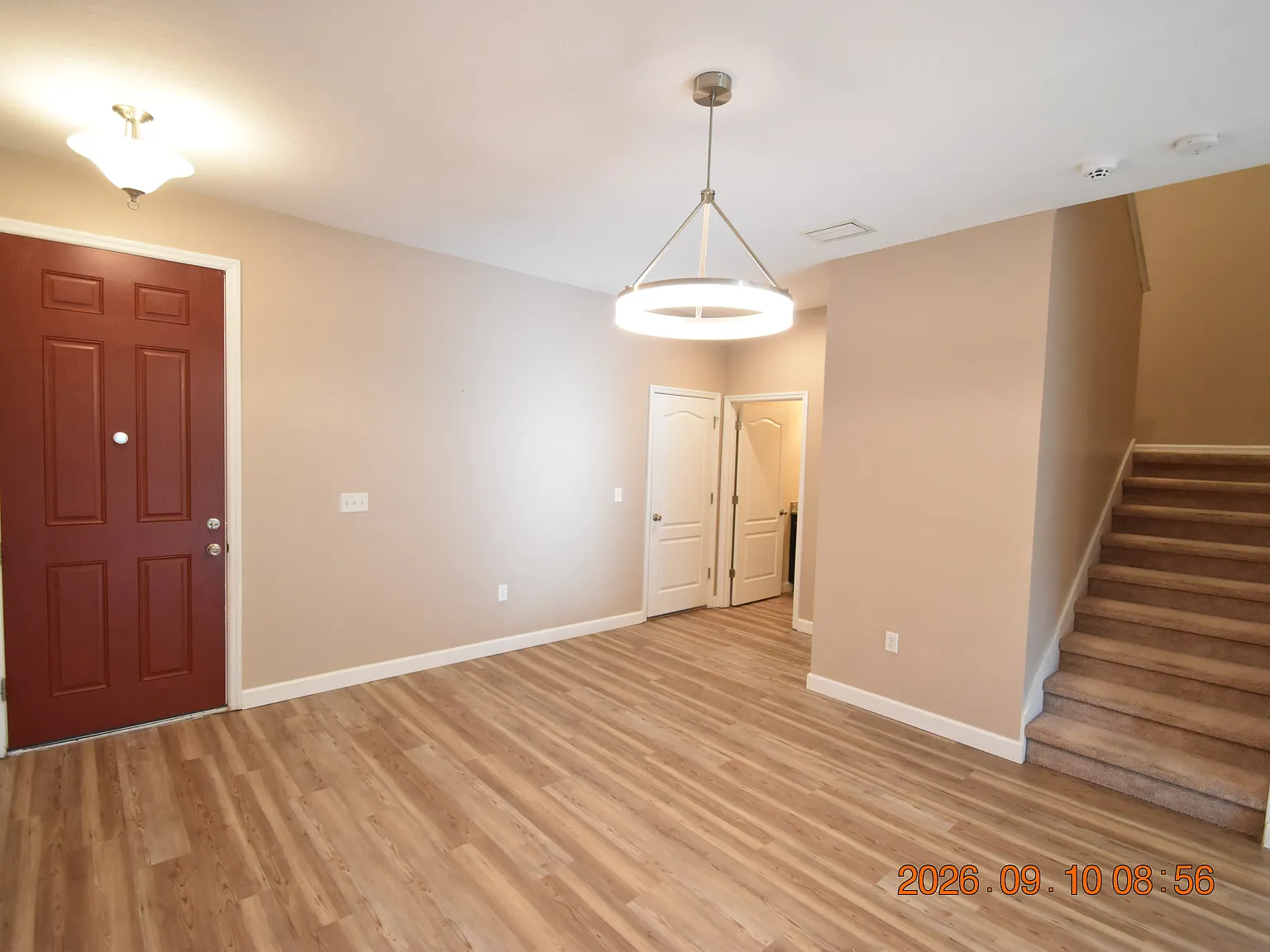 3 bed, 2.5 bath, 1976 sqft, $2,650 — Photo 3