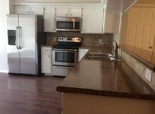 5 Lazybrook St, Angleton, TX 77515