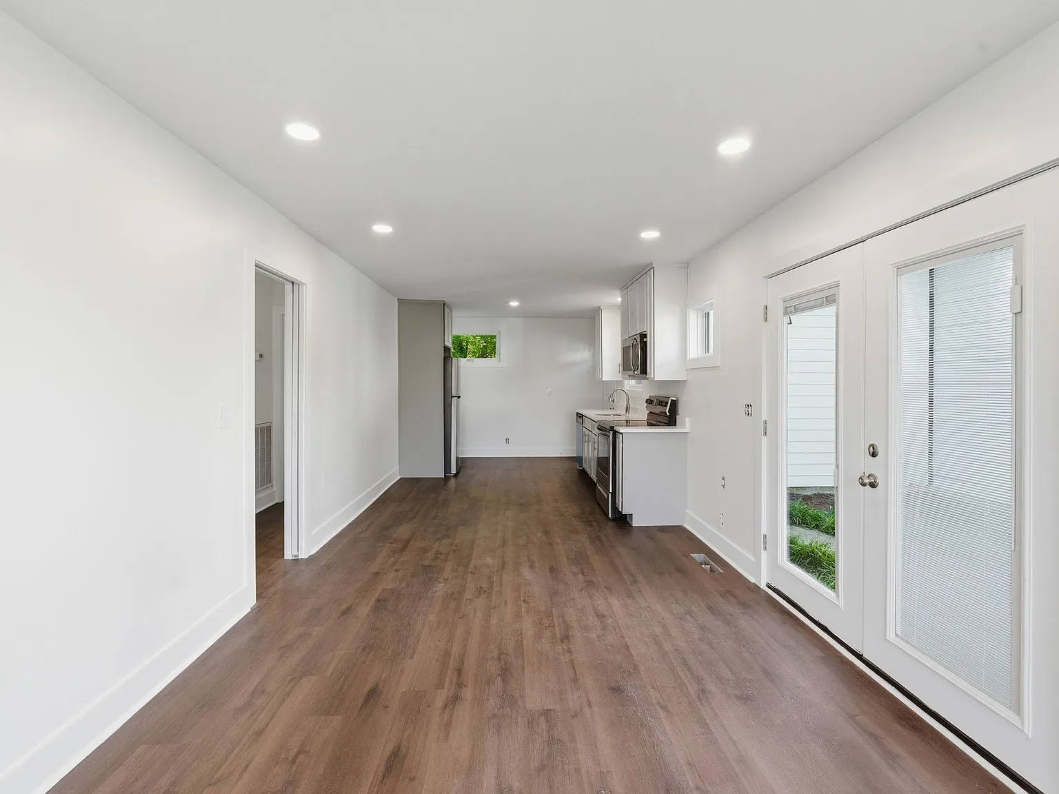 2 bed, 720 sqft, $1,750 — Photo 4