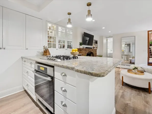 118 West 81st Street image 7 of 17