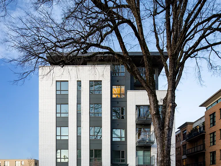 2075 W 12th Ave #302 — Photo 12