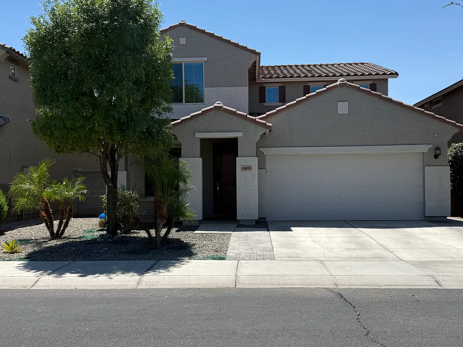 4 bed, 2823 sqft, $2,700 — Photo 1