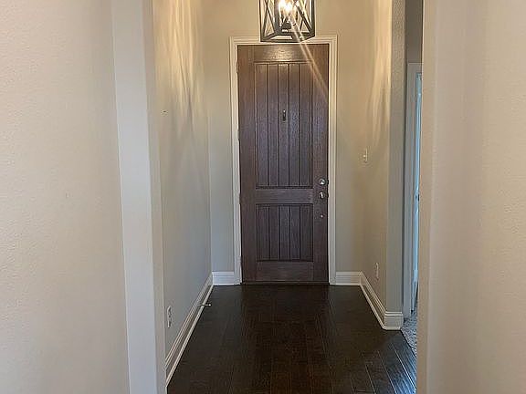 2nd image of 227 Dakota Dr