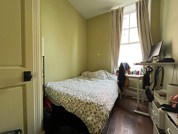 5th image of 236 Meserole St #1FR