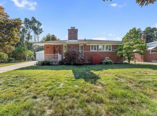 2440 Sherwood St, Trenton, MI 48183