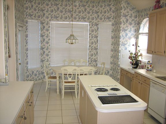 Open kitchen
