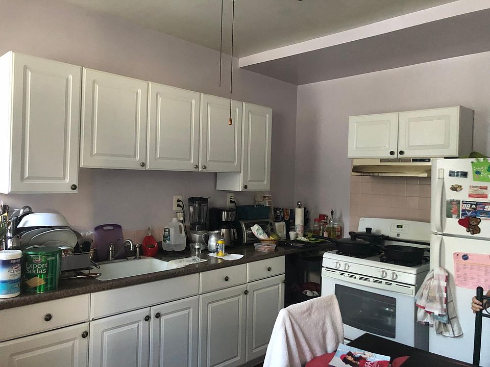 2nd image of 232 Summit Ave Floor 2