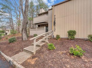 7104 Pine Ct, Roanoke, VA